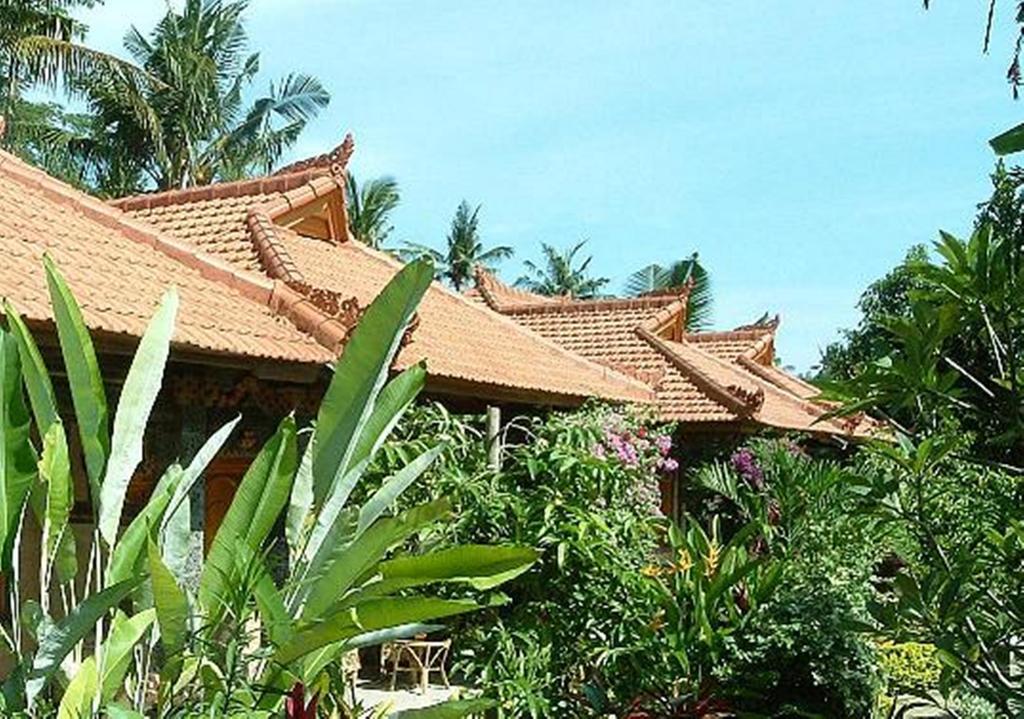 Sawah Lovina Hotel Exterior foto