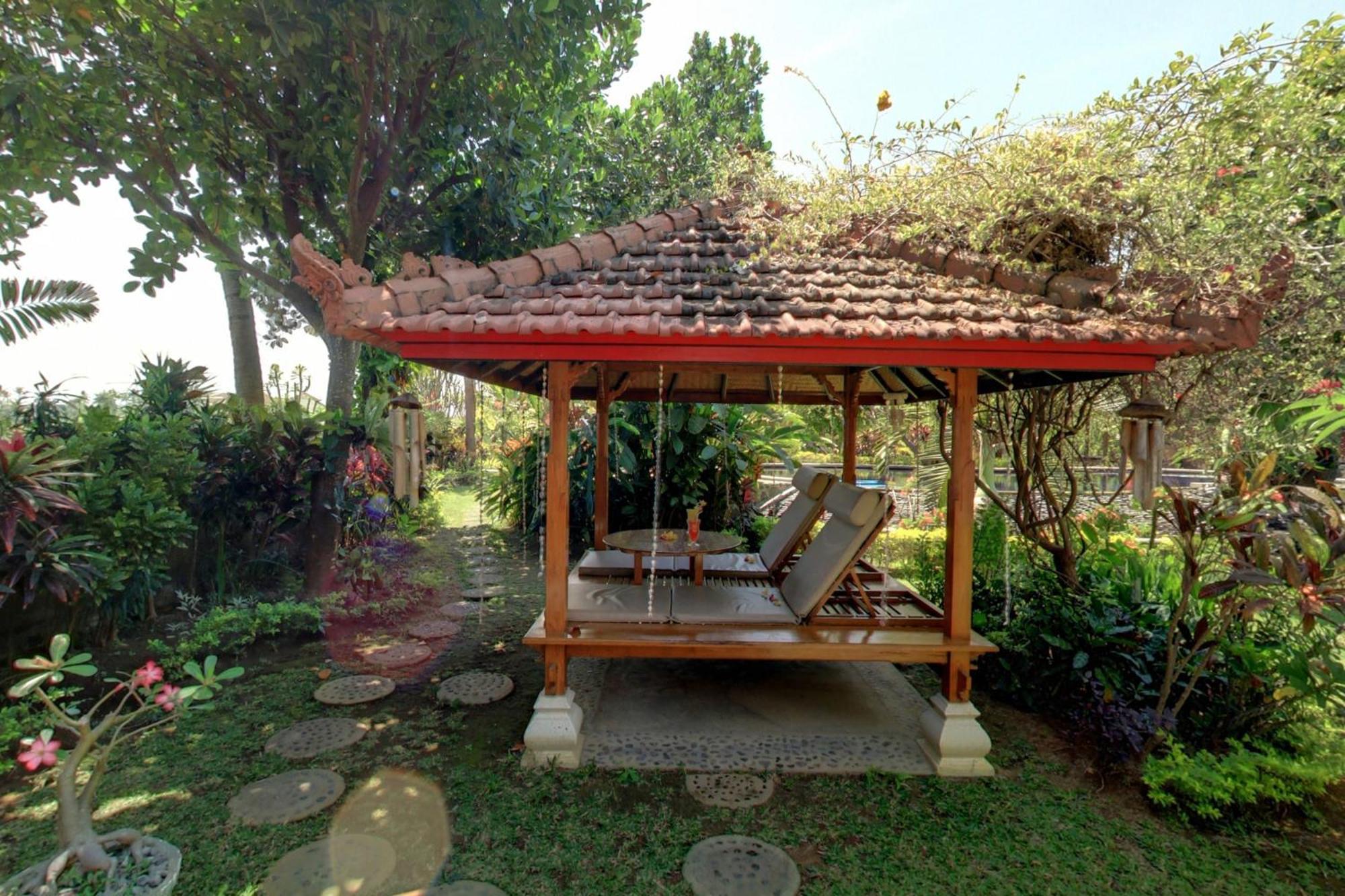 Sawah Lovina Hotel Exterior foto