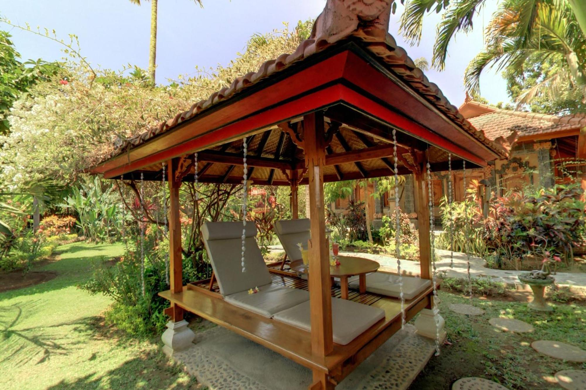 Sawah Lovina Hotel Exterior foto
